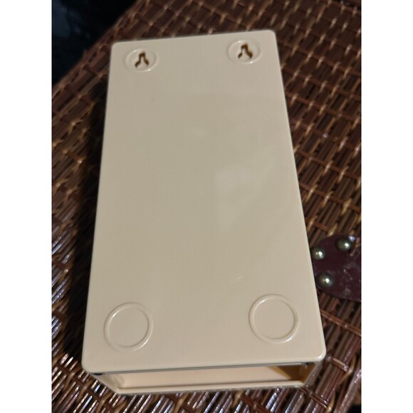 Retro Tissue Box Cover NEW Whimsical Fun Girly - Picture 3 of 4